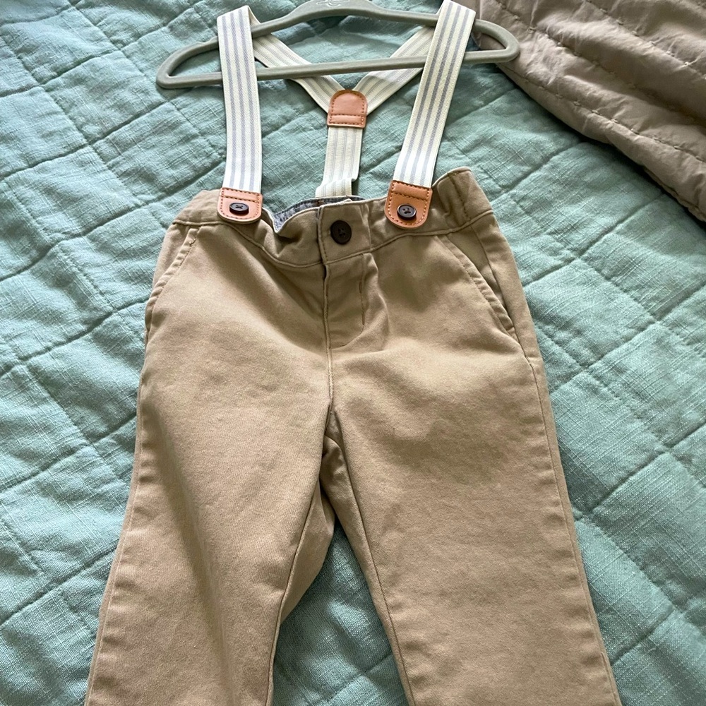 Gymboree size 18-24 months dress pants/suspenders. Worn once, smoke free home